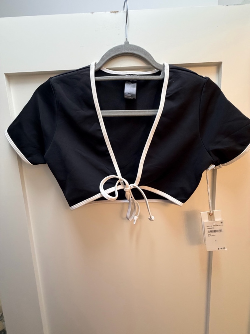 Good American Black Cropped Tie-Front Top with White Trim
